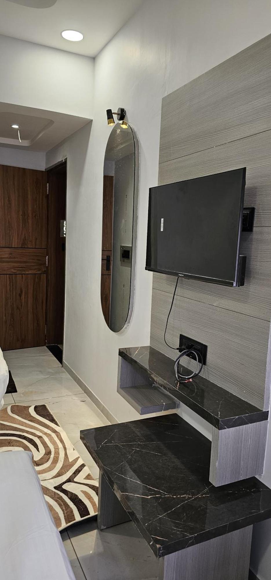Hotel Allen Ahmedabad Esterno foto