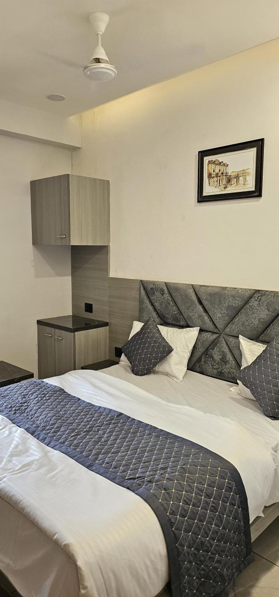 Hotel Allen Ahmedabad Esterno foto