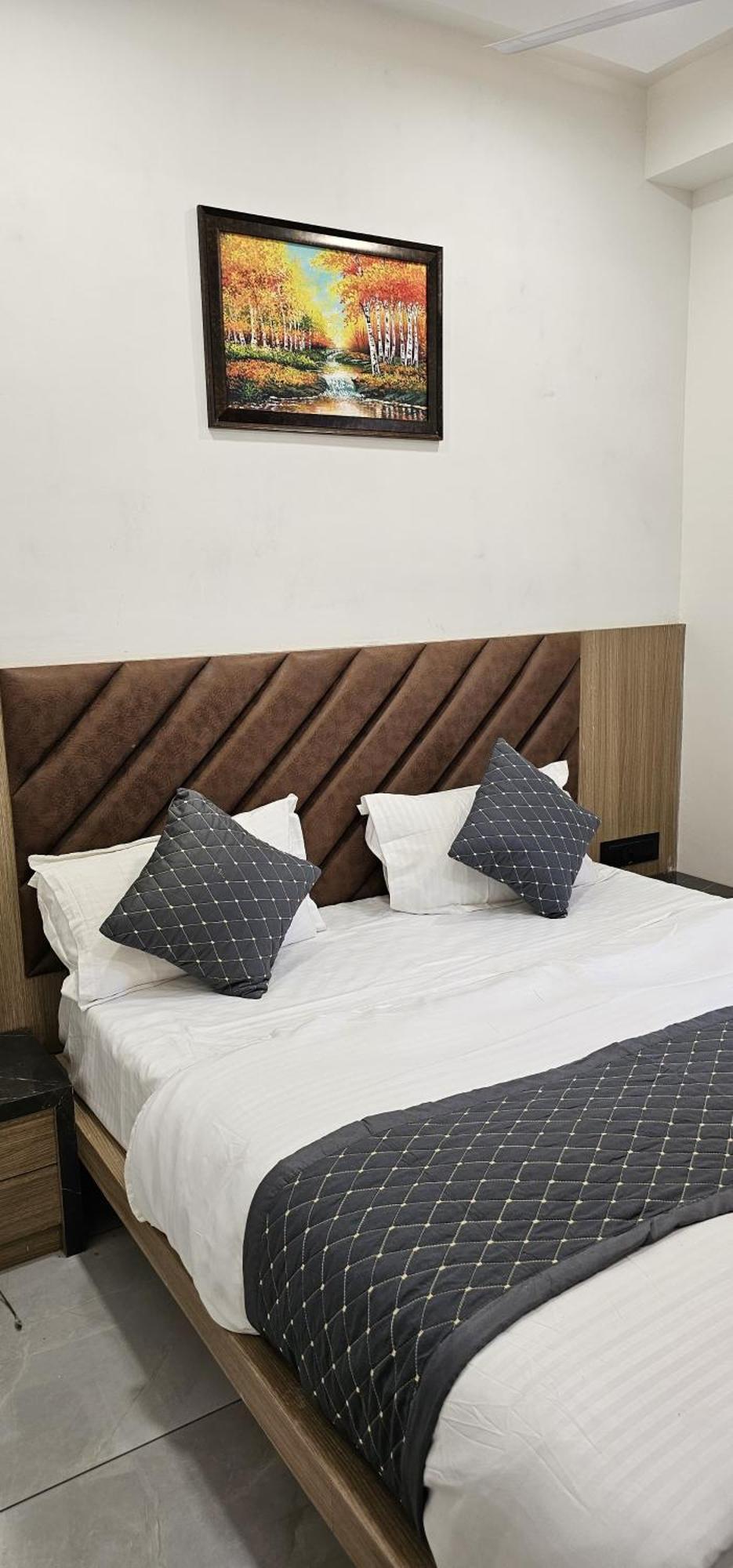 Hotel Allen Ahmedabad Esterno foto