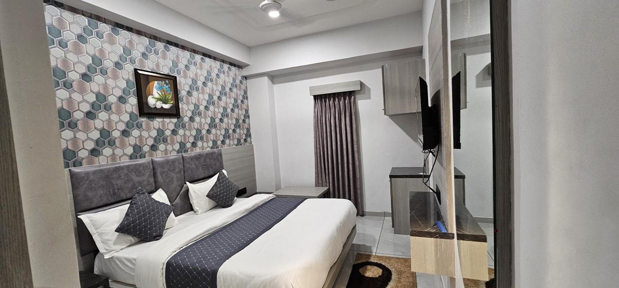 Hotel Allen Ahmedabad Esterno foto